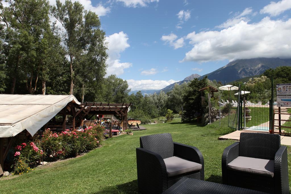 Camping-Hotel De Plein Air Les 2 Bois Baratier Exterior foto